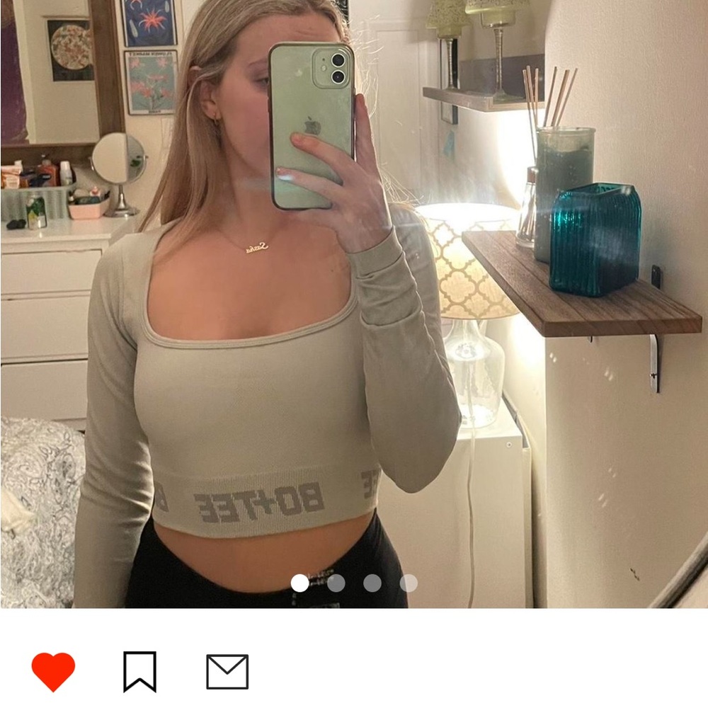 Bo + Tee workout long sleeve top